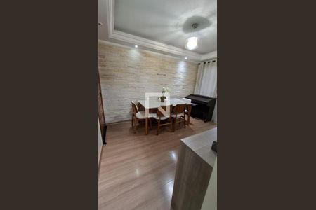 Sala de apartamento à venda com 2 quartos, 49m² em Vila Carmosina, São Paulo