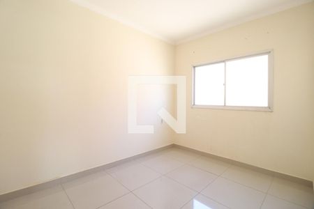 Quarto 1 de apartamento para alugar com 2 quartos, 58m² em Santa Mônica, Uberlândia