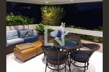 Varanda de apartamento para alugar com 3 quartos, 166m² em Barra da Tijuca, Rio de Janeiro