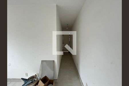 Corredor de apartamento para alugar com 2 quartos, 52m² em Madureira, Rio de Janeiro