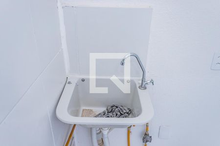 Sala, cozinha e área de serviço de apartamento para alugar com 2 quartos, 32m² em Vila Pereira Cerca, São Paulo