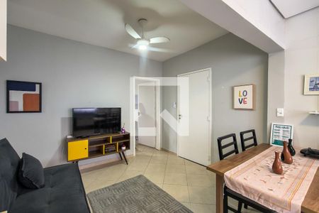Sala de apartamento para alugar com 2 quartos, 55m² em Solemar, Praia Grande