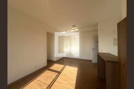 Sala de apartamento para alugar com 2 quartos, 66m² em Empresarial 18 do Forte, Barueri