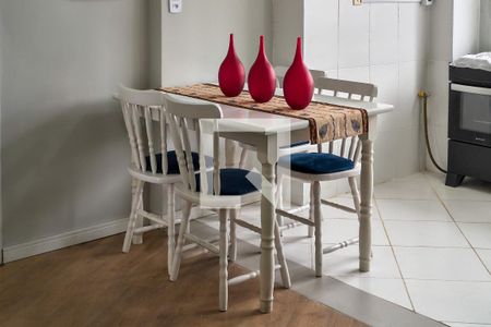 Sala de apartamento para alugar com 2 quartos, 55m² em Solemar, Praia Grande