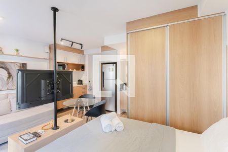 Quarto de kitnet/studio à venda com 1 quarto, 27m² em Pinheiros, São Paulo