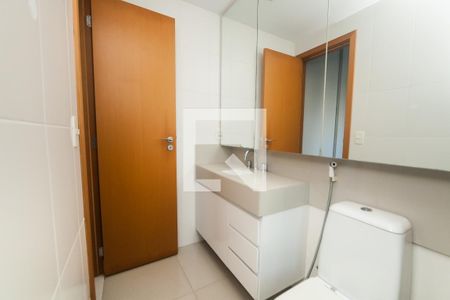 Banheiro suite 1  de apartamento à venda com 2 quartos, 77m² em Vila da Serra, Belo Horizonte