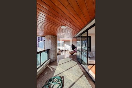 Varanda da Sala de apartamento à venda com 4 quartos, 396m² em Jardim Analia Franco, São Paulo