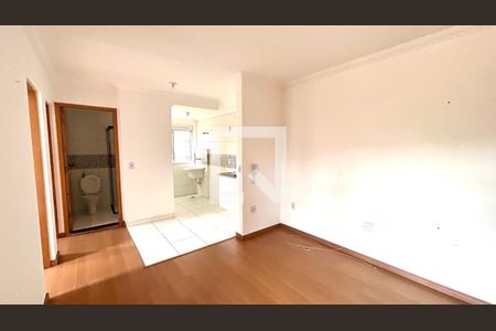 Sala de apartamento para alugar com 2 quartos, 42m² em Vila Nova Bonsucesso, Guarulhos