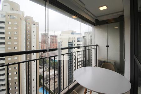 Varanda de kitnet/studio à venda com 1 quarto, 25m² em Indianópolis, São Paulo