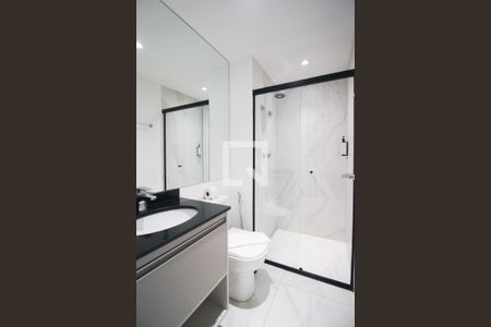 Banheiro de kitnet/studio à venda com 1 quarto, 25m² em Indianópolis, São Paulo