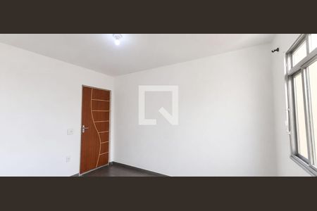 Quarto de apartamento para alugar com 2 quartos, 70m² em Rocha Sobrinho, Mesquita