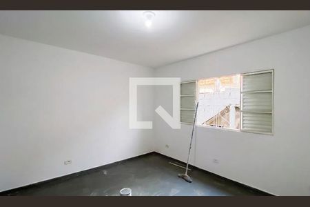 Quarto de casa à venda com 4 quartos, 240m² em Vila Araguaia, São Paulo