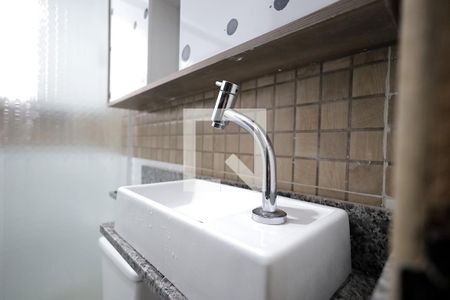 Banheiro de casa para alugar com 2 quartos, 60m² em Jardim Santo André, Santo André