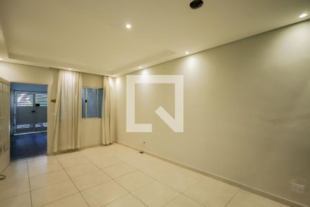 Sala de casa para alugar com 2 quartos, 150m² em Vila Marari, São Paulo