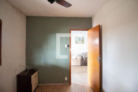 Quarto 2 de casa à venda com 3 quartos, 360m² em Planalto, Belo Horizonte