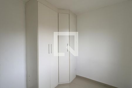 Quarto 2 de apartamento para alugar com 2 quartos, 44m² em Canhema, Diadema