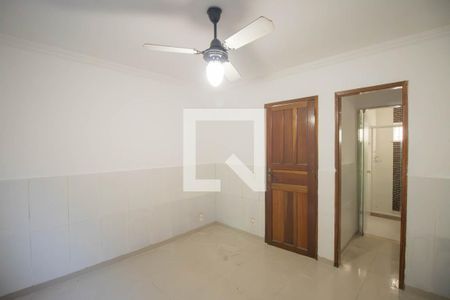 Suíte 1 de casa para alugar com 2 quartos, 150m² em Porto da Madama, São Gonçalo