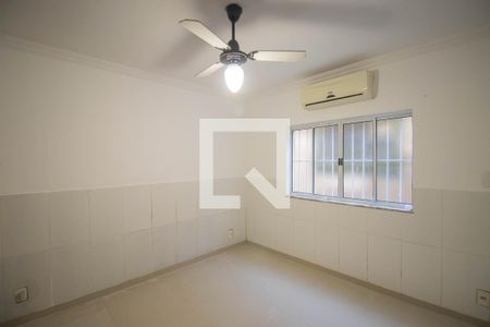 Suíte 1 de casa para alugar com 2 quartos, 150m² em Porto da Madama, São Gonçalo