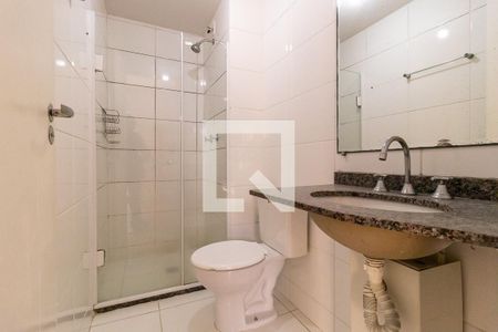Banheiro Social de apartamento para alugar com 3 quartos, 68m² em Xaxim, Curitiba
