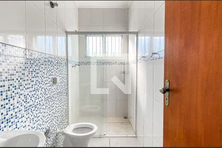 Banheiro de apartamento para alugar com 1 quarto, 60m² em Vila Paranagua, São Paulo
