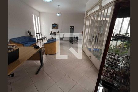 Casa à venda com 5 quartos, 275m² em Vila Congonhas, São Paulo