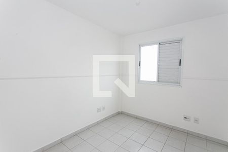 Quarto 2 de apartamento para alugar com 2 quartos, 60m² em Vila Margarida, São Paulo