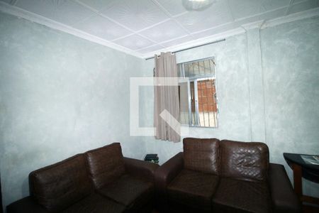 Sala de casa para alugar com 3 quartos, 75m² em Olaria, Rio de Janeiro