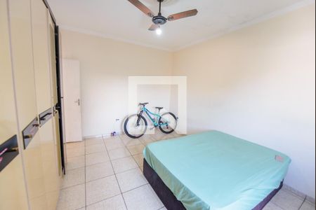 Quarto 2 de casa para alugar com 3 quartos, 100m² em Jardim Gurilândia, Taubaté
