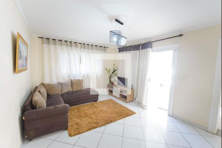 Casa para alugar com 3 quartos, 200m² em Jardim Gurilândia, Taubaté