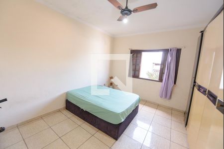 Quarto 2 de casa para alugar com 3 quartos, 100m² em Jardim Gurilândia, Taubaté