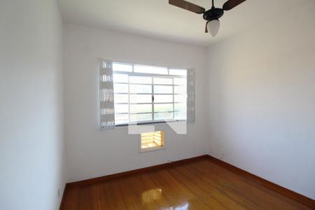 Quarto 2 de casa de condomínio para alugar com 2 quartos, 67m² em Taquara, Rio de Janeiro