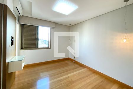 Suite 1 de apartamento para alugar com 4 quartos, 180m² em São Pedro, Belo Horizonte