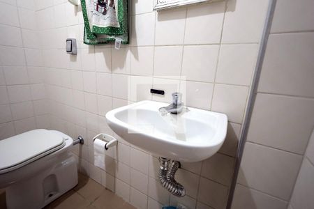 Banheiro de casa à venda com 3 quartos, 168m² em Utinga, Santo André