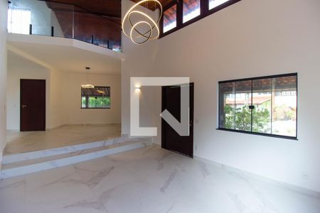 Sala 1 de casa de condomínio para alugar com 4 quartos, 380m² em Piratininga, Niterói