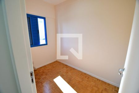 Quarto 1 de apartamento para alugar com 2 quartos, 77m² em Cambuí, Campinas