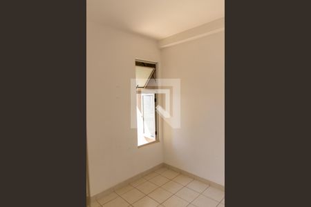 Quarto 01 de apartamento para alugar com 2 quartos, 55m² em Jardim Goiás, Goiânia