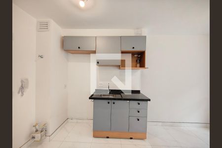 Sala / Cozinha de apartamento para alugar com 1 quarto, 60m² em Vila Gustavo, São Paulo