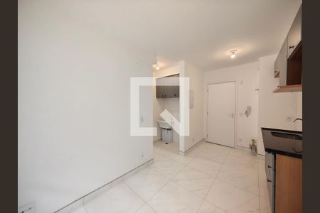 Sala / Cozinha de apartamento para alugar com 1 quarto, 60m² em Vila Gustavo, São Paulo
