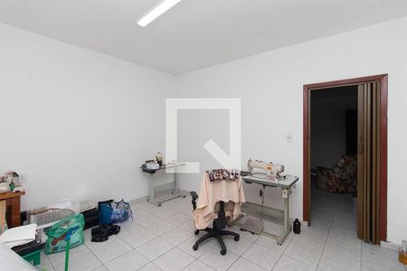 Quarto 1  de casa à venda com 4 quartos, 270m² em Vila Gustavo, São Paulo