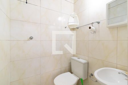 Banheiro  de casa para alugar com 1 quarto, 22m² em Parque Jabaquara, São Paulo