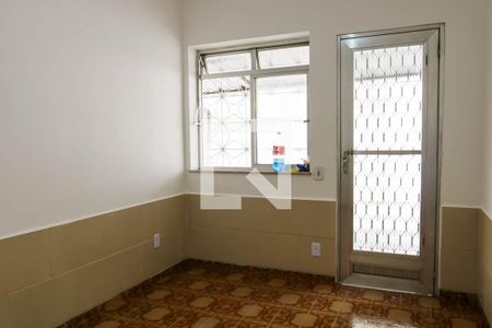 Casa de Condomínio para alugar com 5 quartos, 85m² em Encantado, Rio de Janeiro