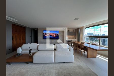 Sala  de apartamento à venda com 4 quartos, 250m² em Santa Lúcia, Belo Horizonte