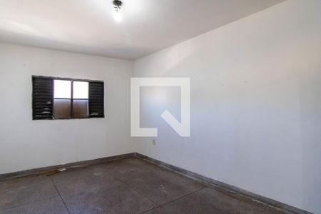 Quarto 2 de apartamento para alugar com 2 quartos, 120m² em Jardim Cocaia, Guarulhos