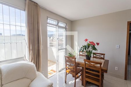 Sala de apartamento à venda com 3 quartos, 94m² em Sagrada Família, Belo Horizonte