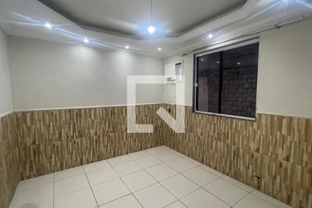 Quarto de casa para alugar com 2 quartos, 90m² em Vila Sarapui, Duque de Caxias
