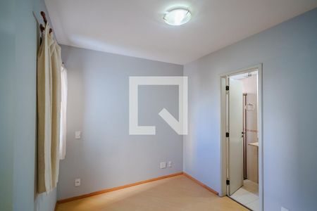 Suíte de apartamento para alugar com 3 quartos, 74m² em Jardim Peri Peri, São Paulo
