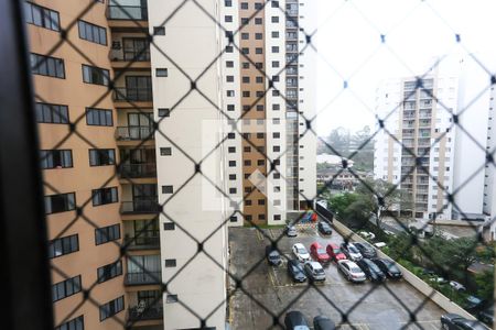 quarto 1 vista de apartamento para alugar com 2 quartos, 66m² em Jardim Henriqueta, Taboão da Serra