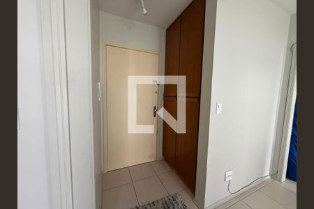 Corredor de apartamento à venda com 1 quarto, 43m² em Independência, Porto Alegre