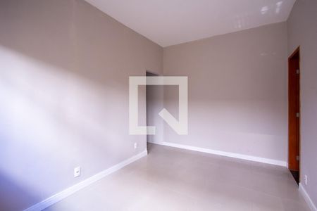 Sala de casa para alugar com 2 quartos, 70m² em Trindade, São Gonçalo