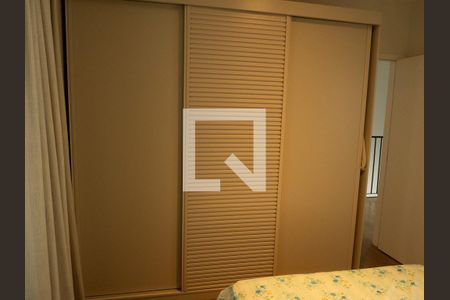 Quarto Suíte - Armário  de casa de condomínio para alugar com 2 quartos, 84m² em Balneário Tropical, Paulínia